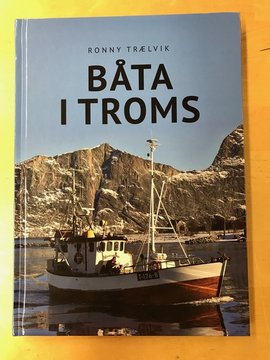 Omslag - Båta i Troms
